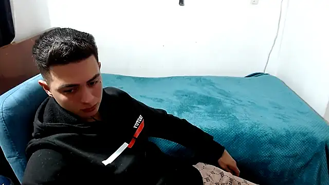 santii ss online show from 10/02/25, 01:34