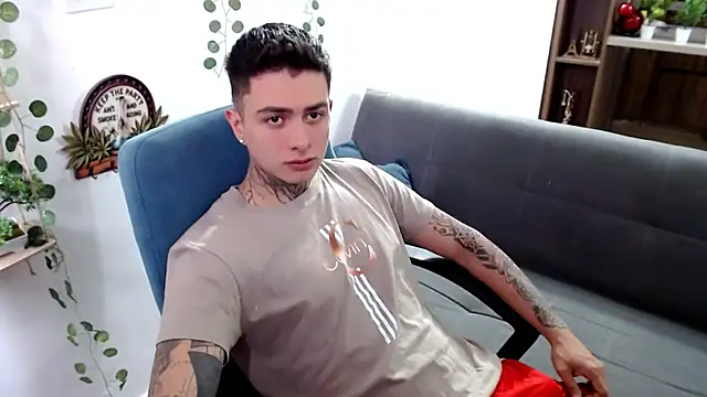 santii ss online show from 03/23/26, 02:10