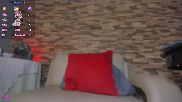 Chloe cooperr online show from 03/05/26, 07:48