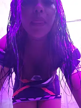 Yessica Lopezz online show from 11/08/25, 02:34