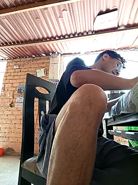 LecheDeSoya666 online show from 10/02/25, 04:58