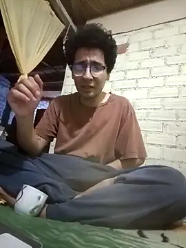 LecheDeSoya666 online show from 12/17/25, 04:51