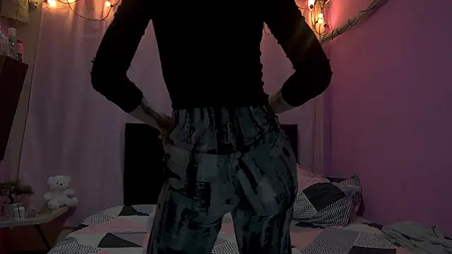 lolateton online show from 02/17/26, 02:19