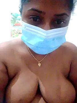 Snapshot of boosypussy chatting on 07/14/26, 10:21 boosypussy online show from 07/14/26, 10:21