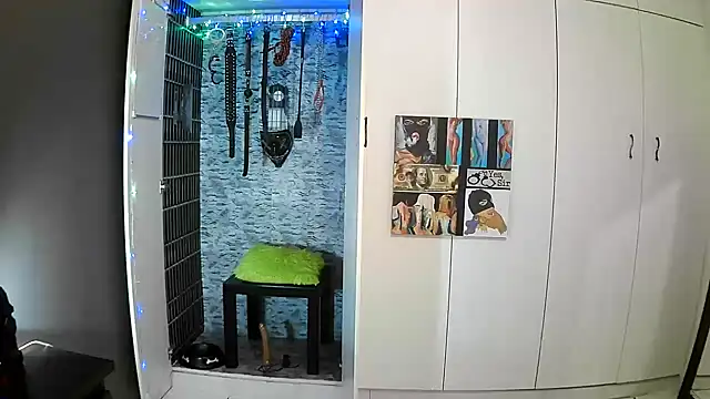 BaDSubMiss online show from 09/15/25, 04:34