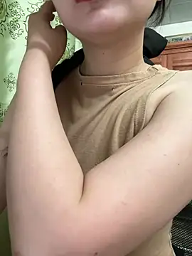 LinYi Office online show from 02/25/26, 01:26