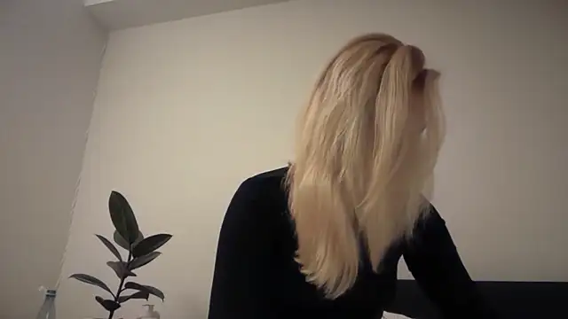 Kitty Swetty online show from 03/13/26, 08:04