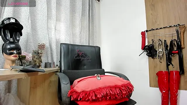 Snapshot of KristhalRasmussel chatting on 10/20/25, 09:04 KristhalRasmussel online show from 10/20/25, 09:04