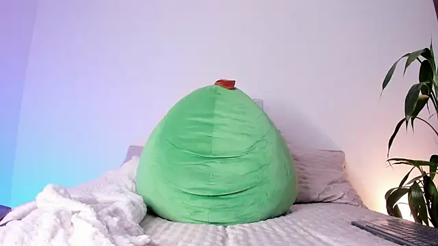 asmodeo 33 online show from 10/31/25, 04:46