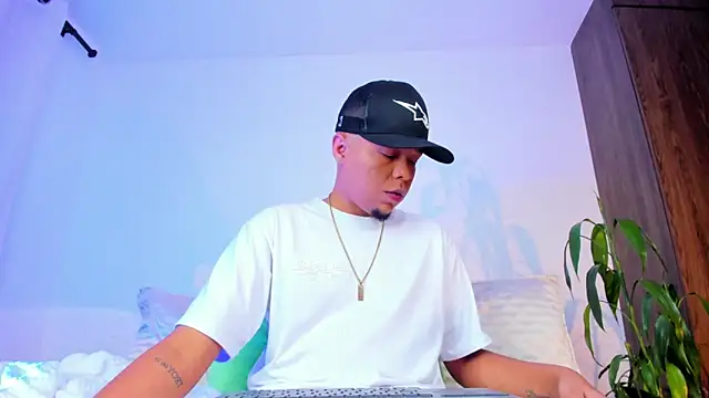 asmodeo 33 online show from 02/19/26, 05:47