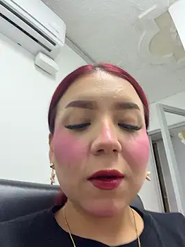 Mia Juicyberry online show from 01/11/26, 12:26