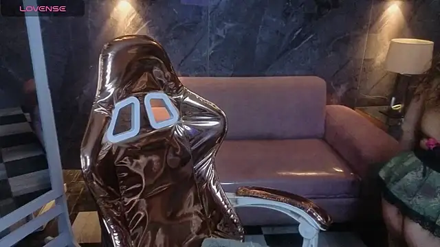  Evoni b online show from 01/13/26, 12:43