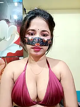 Snapshot of Nishi-2 chatting on 10/13/25, 07:03 Nishi-2 online show from 10/13/25, 07:03