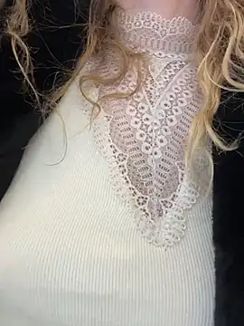 Bikergirl 97 online show from 11/11/25, 02:06