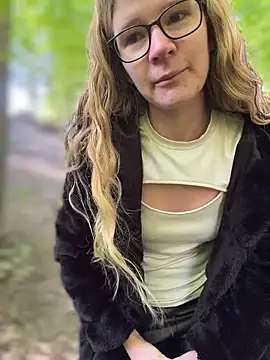 Bikergirl 97 online show from 04/28/26, 07:13