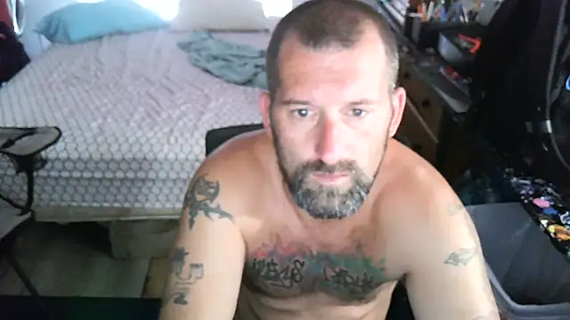 Snapshot of ladi3sfirst chatting on 09/29/25, 04:45 ladi3sfirst online show from 09/29/25, 04:45