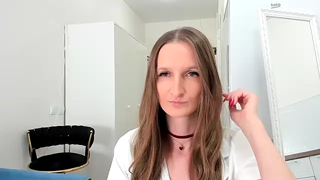 Kitty Player online show from 10/05/25, 08:56