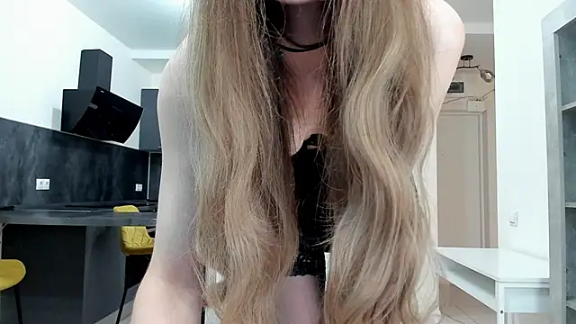 Kitty Player online show from 05/25/26, 08:31