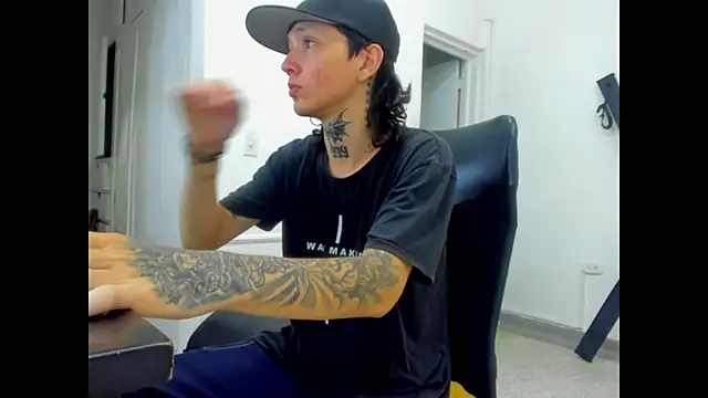 StraightBoy Nick online show from 04/22/26, 07:59