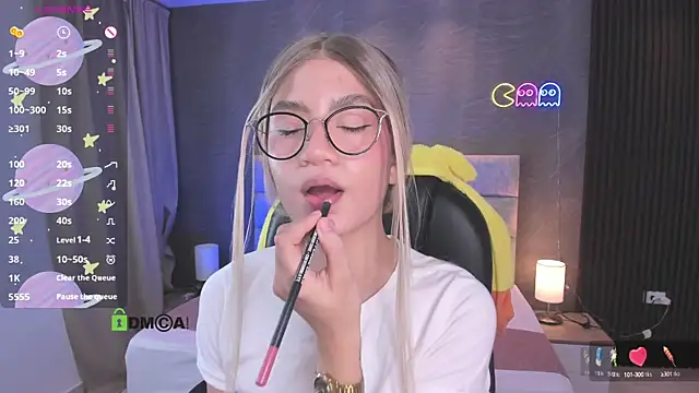 Arinextdoor online show from 09/12/25, 09:26