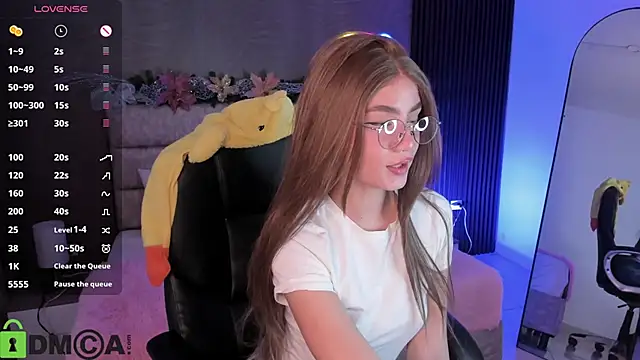 Arinextdoor online show from 12/15/25, 01:21