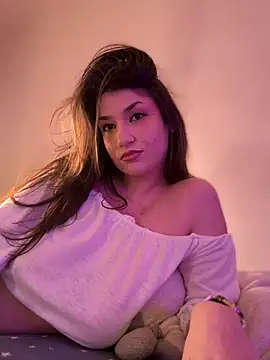 ScarletBloom  online show from 03/11/26, 08:04