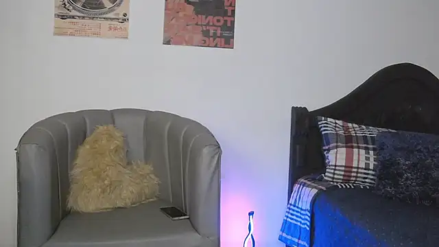 CoralieBronson online show from 02/21/26, 12:44