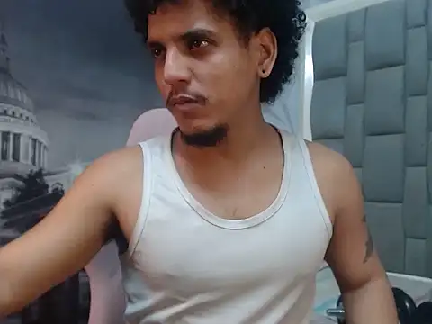 Snapshot of Xfire_boy69 chatting on 02/18/26, 02:24 Xfire boy69 online show from 02/18/26, 02:24