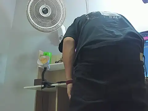 Snapshot of Xfire_boy69 chatting on 02/24/26, 09:57 Xfire boy69 online show from 02/24/26, 09:57