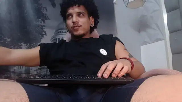 Snapshot of Xfire_boy69 chatting on 02/26/26, 03:55 Xfire boy69 online show from 02/26/26, 03:55