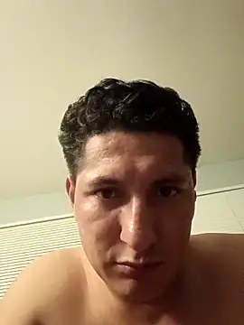 Snapshot of Zetaloco26 chatting on 09/25/25, 04:27 Zetaloco26 online show from 09/25/25, 04:27