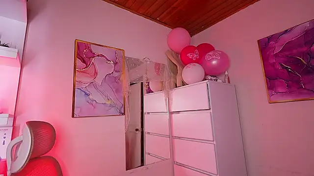 Snapshot of Dannaa_Lovs chatting on 02/26/26, 02:38 Dannaa Lovs online show from 02/26/26, 02:38