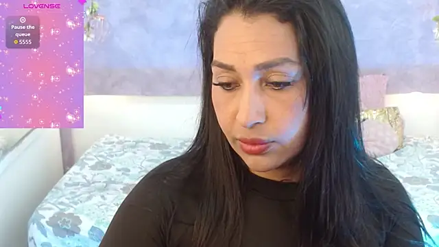 IvyShine7 online show from 10/19/25, 07:14