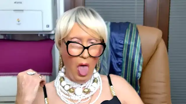 ROBY SWEETHOT online show from 10/27/25, 11:09