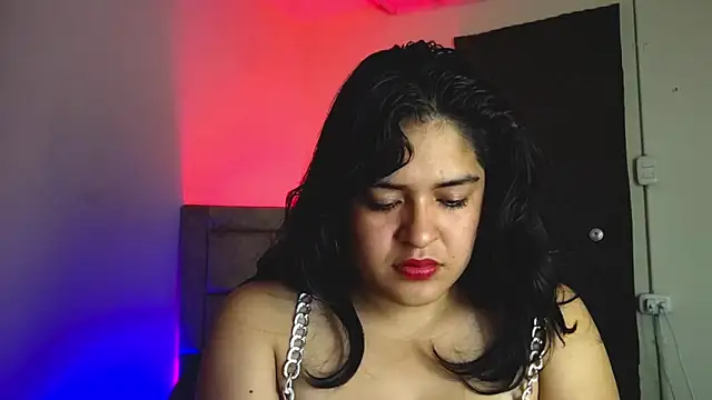 Snapshot of EmilyNoir1 chatting on 09/17/25, 10:00 EmilyNoir1 online show from 09/17/25, 10:00