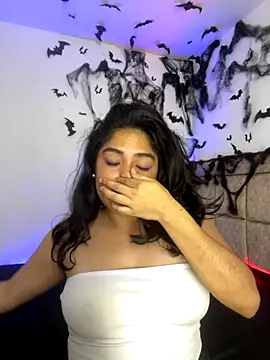 EmilyNoir1 online show from 10/28/25, 12:03