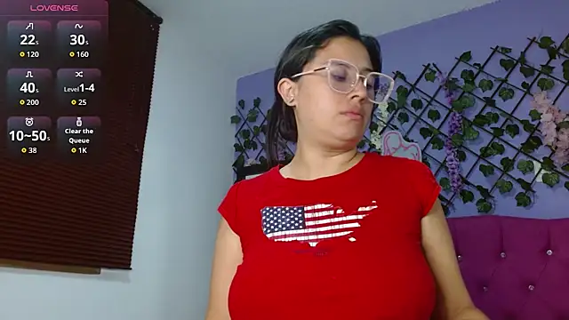 Sophie-Hot- online show from 04/07/26, 10:15