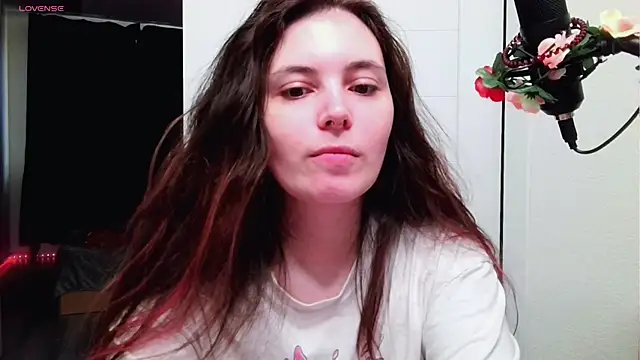 Snapshot of peachyness chatting on 06/03/26, 06:24 peachyness online show from 06/03/26, 06:24