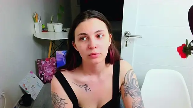 Snapshot of peachyness chatting on 07/19/26, 11:30 peachyness online show from 07/19/26, 11:30