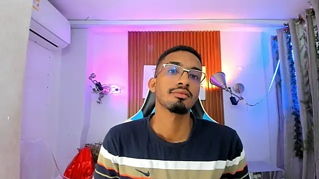 Darwin mayo online show from 10/04/25, 05:22