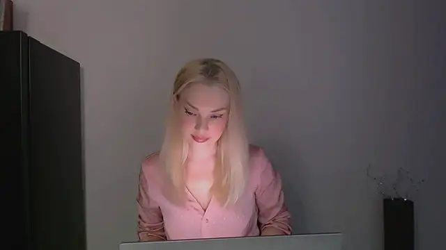 Lia noo regrets online show from 05/01/26, 04:44