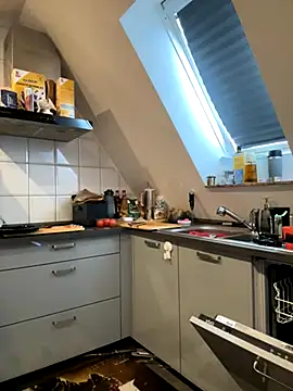 SweetTeenGirl online show from 09/25/25, 06:50