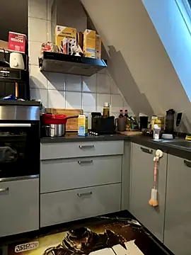 SweetTeenGirl online show from 10/08/25, 12:03