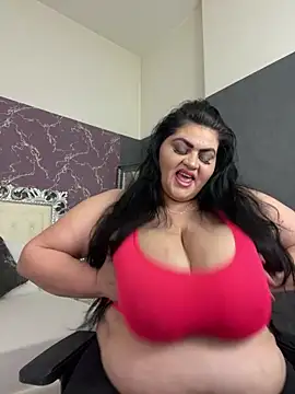 Snapshot of EllaXJane chatting on 02/13/26, 06:09 EllaXJane online show from 02/13/26, 06:09