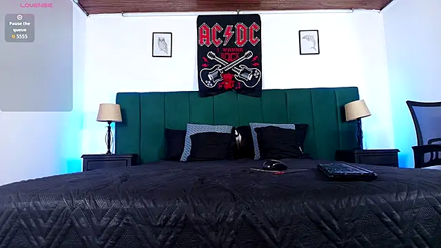 Alisse Moore online show from 09/20/25, 12:39