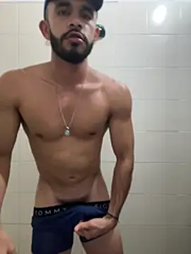 Jacksonfranco online show from 04/18/26, 03:43