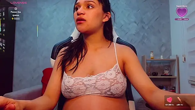 Roxxi 2110 online show from 10/10/25, 01:37