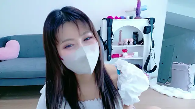 Snapshot of -Nyanko-chan- chatting on 07/16/26, 01:11 -Nyanko-chan- online show from 07/16/26, 01:11