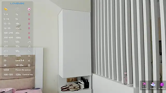 kaori mi online show from 11/18/25, 10:31