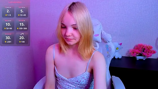 AnimeAlica18 online show from 02/01/26, 03:49